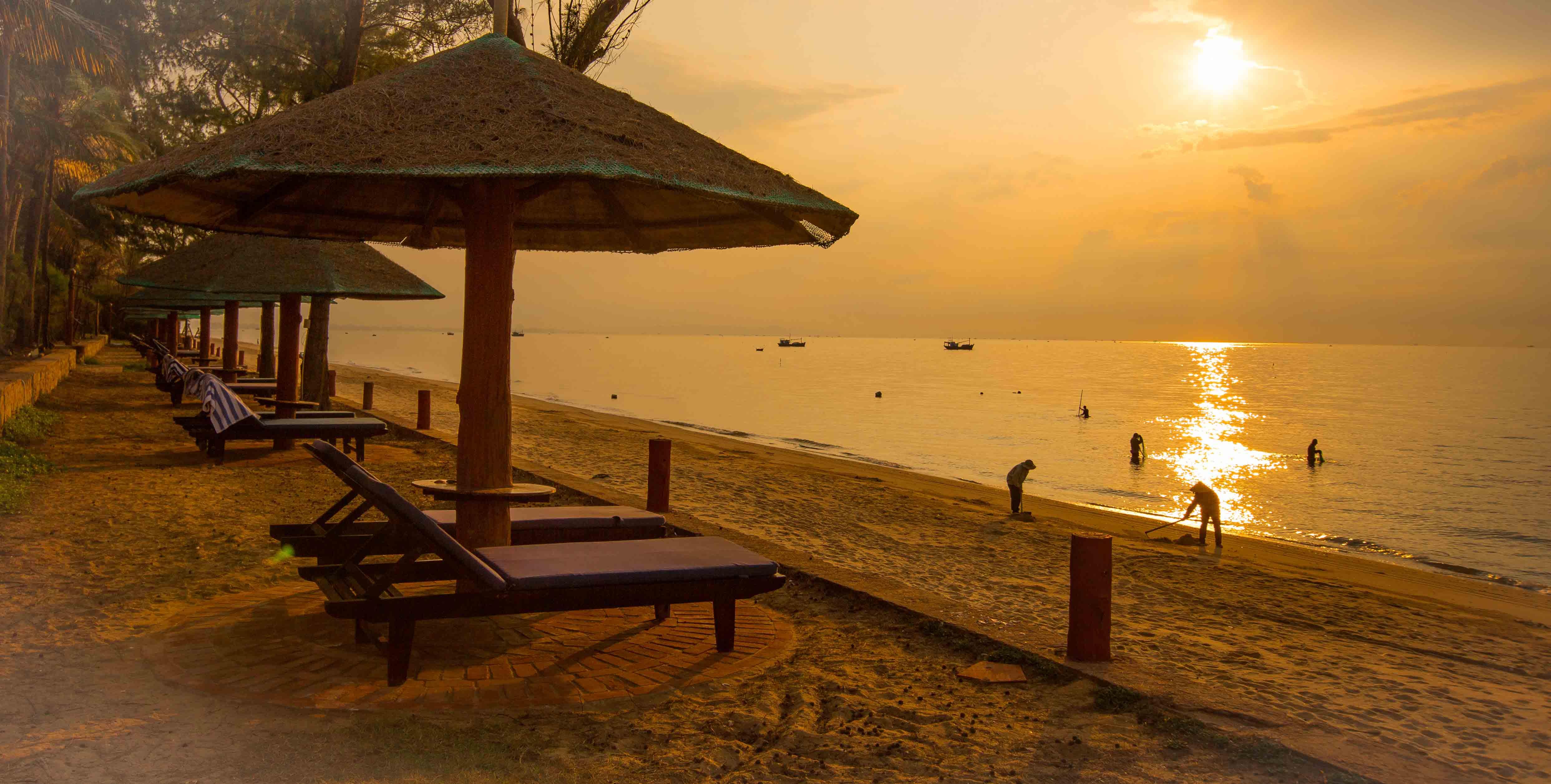 Golden Coast Resort & Spa Phan Thiet Exterior photo