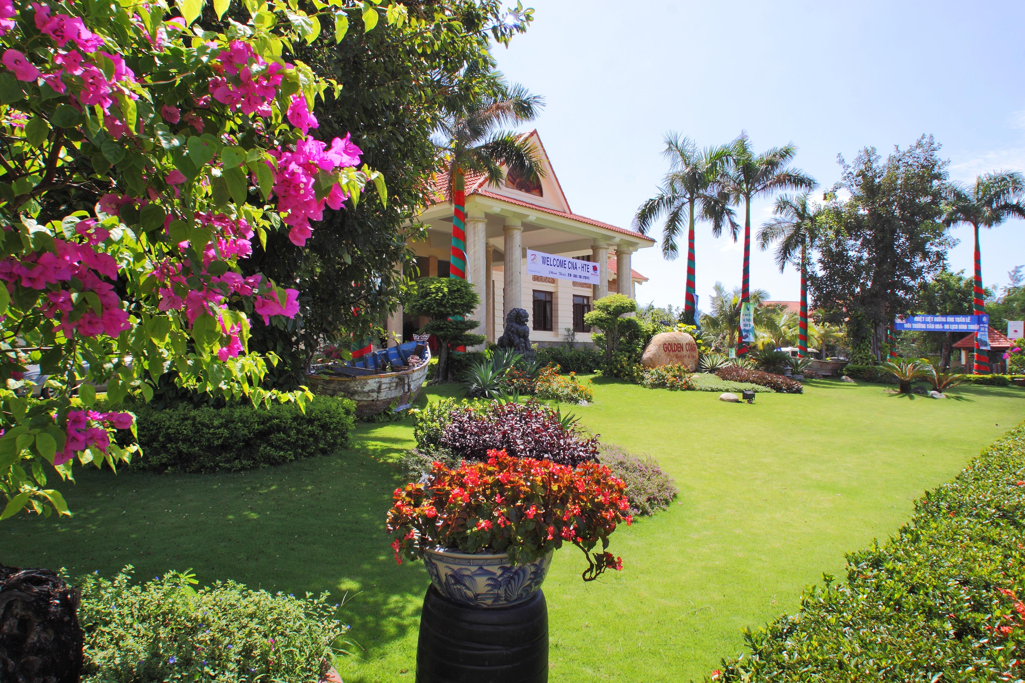 Golden Coast Resort & Spa Phan Thiet Exterior photo