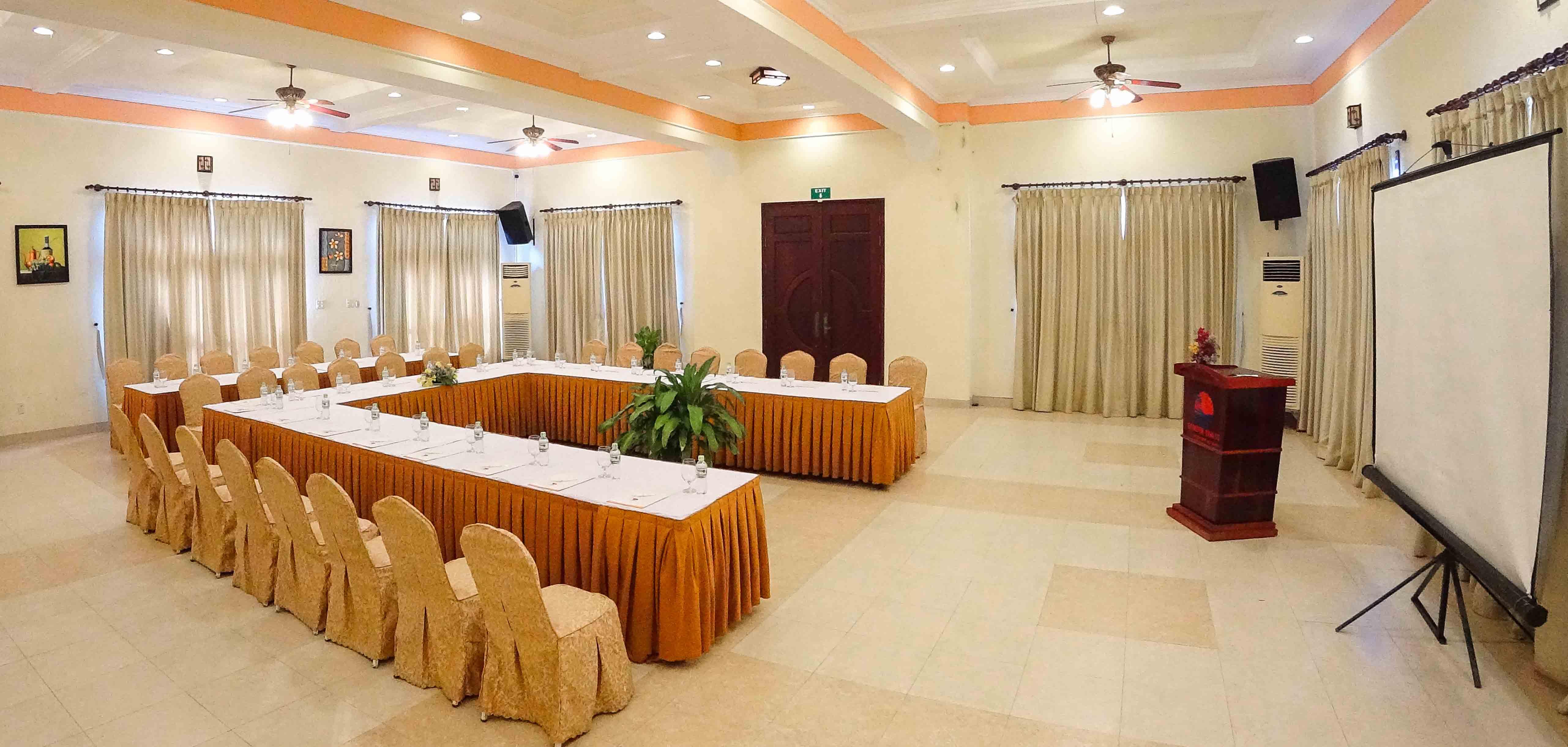 Golden Coast Resort & Spa Phan Thiet Exterior photo