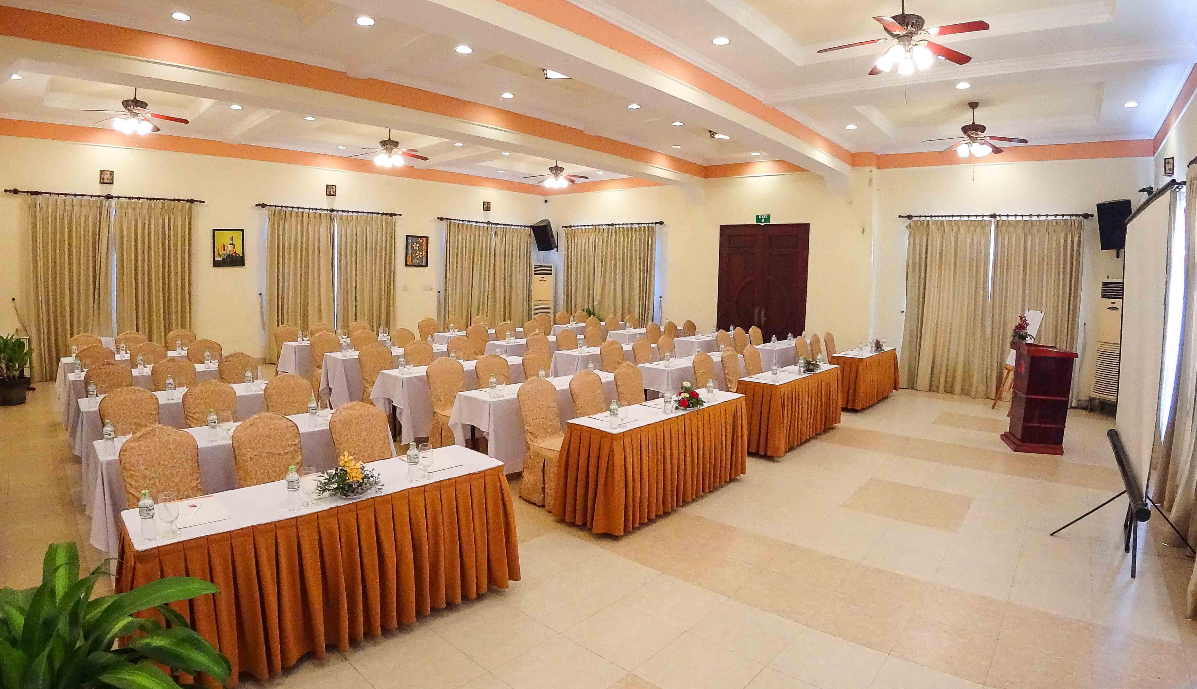 Golden Coast Resort & Spa Phan Thiet Exterior photo
